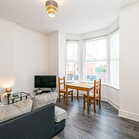 One Bedroom Holiday Apartment Colwyn Bay Exterior foto